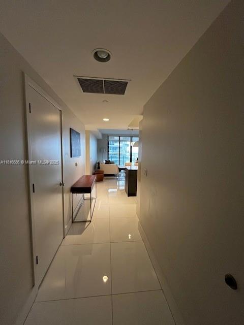 Building Photo - 1010 Brickell Ave