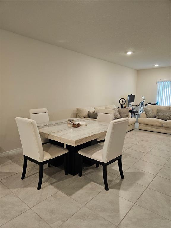 Building Photo - 20000 Royal Tern Ct