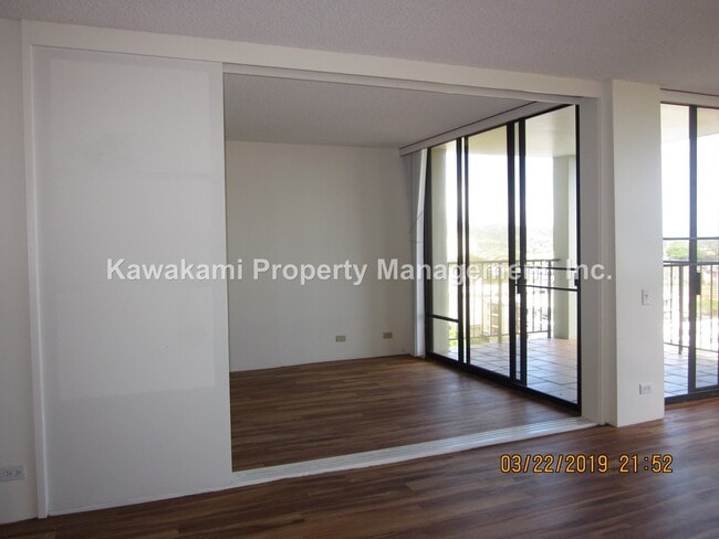 Building Photo - Updated Unit w/Ocean View at Windward Pass...