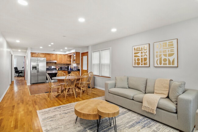 Building Photo - 236 Callan Ave