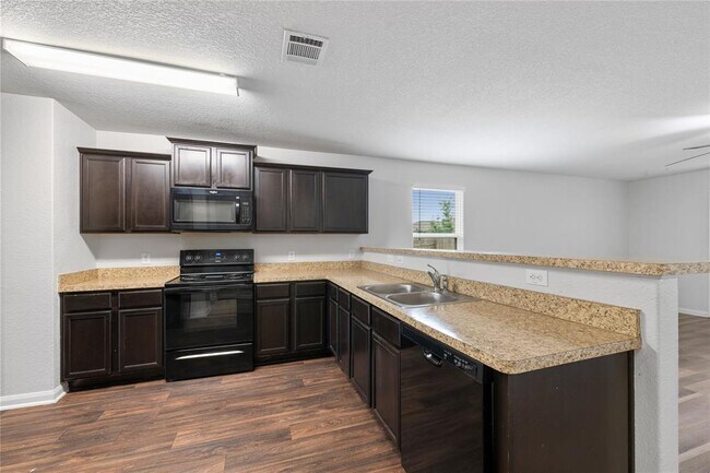 Building Photo - 221 Koontz Lp