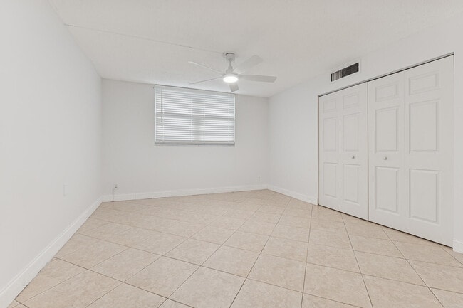 Building Photo - 6161 NW 2nd Ave