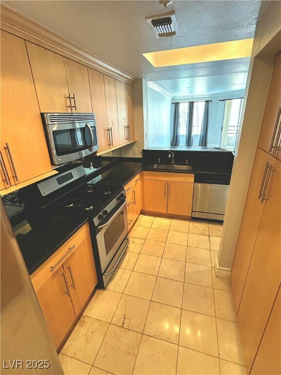 Building Photo - 270 E Flamingo Rd