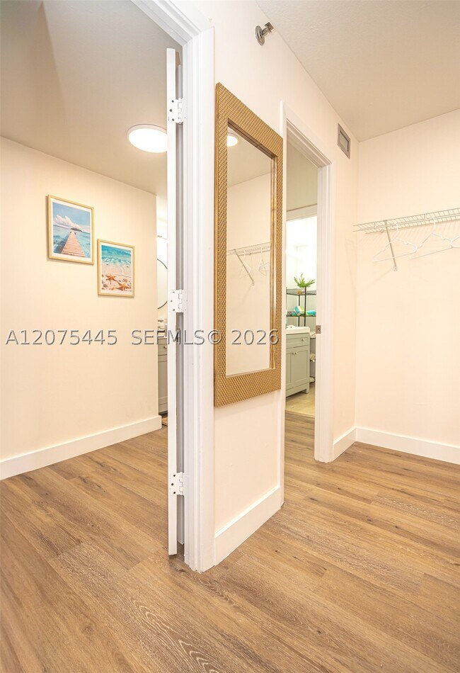 Building Photo - 1201 S Ocean Dr