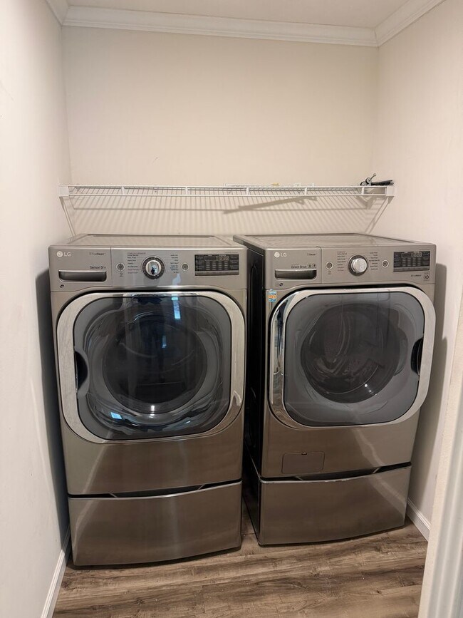 Building Photo - 5774 Glatfelters Station Rd