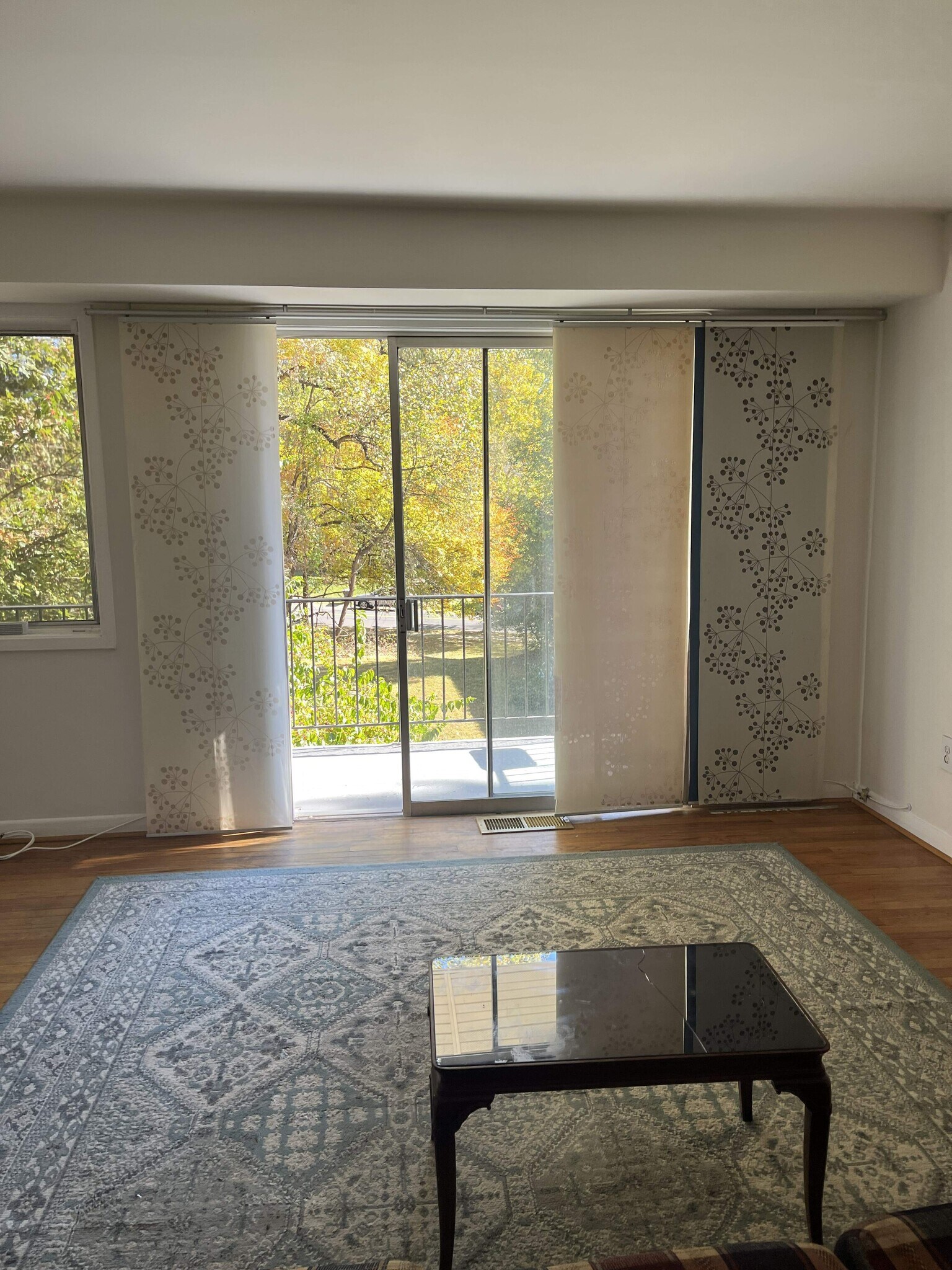 Building Photo - 10518 Weymouth St