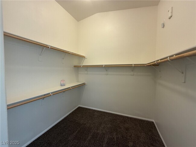 Building Photo - 9341 Forest Meadows Ave