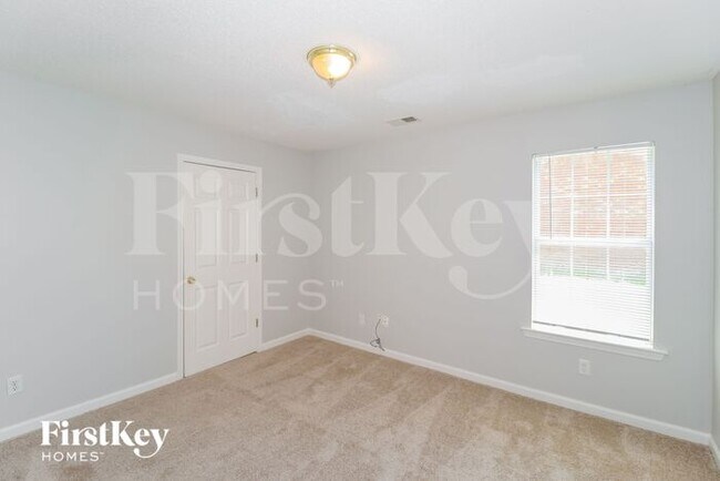Building Photo - 1225 Harpeth Dr