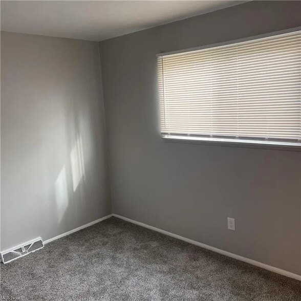 Building Photo - 533 Bon Air Ave