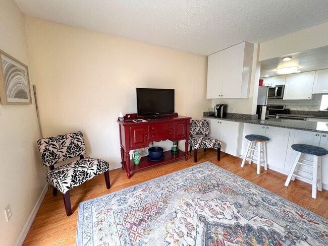 Building Photo - 513 Seaport Blvd