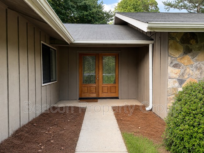 Building Photo - 102 Saltlick Trace