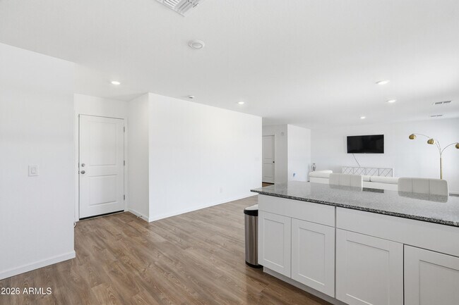 Building Photo - 15610 S Moon Valley Rd