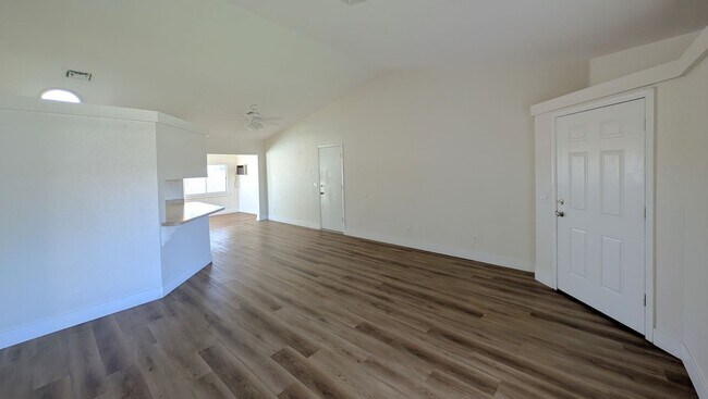 Building Photo - 3 Bedroom Home in the Canyon Run at the Pr...