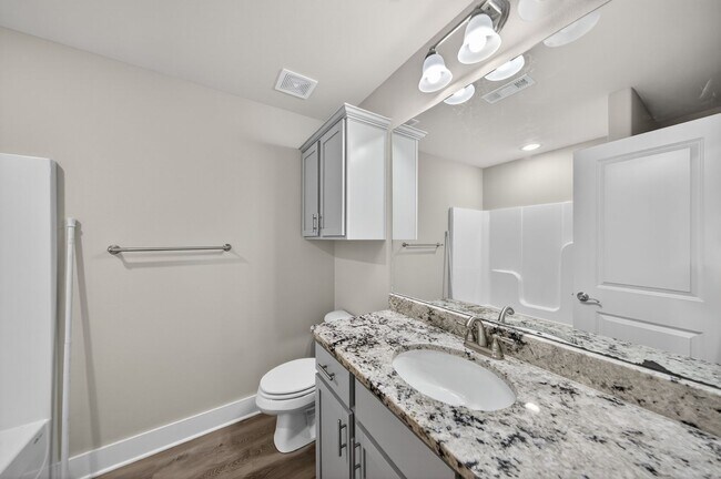 Building Photo - Great House in Quiet Neighborhood Ready to...