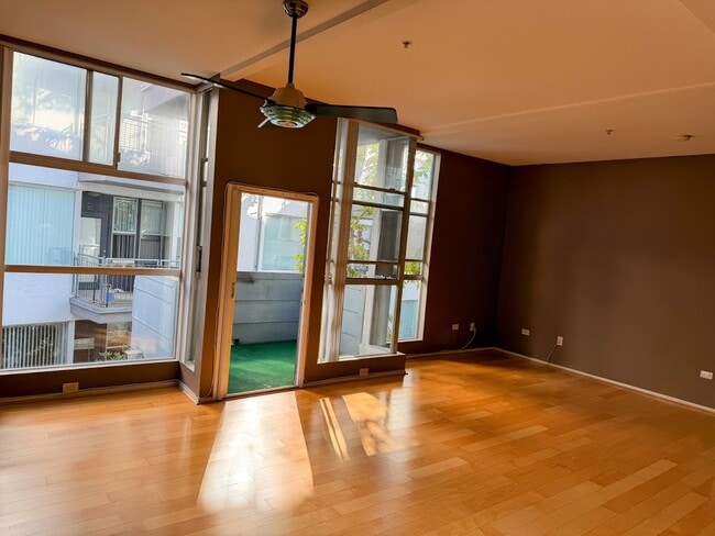 Building Photo - 120 Island Ave