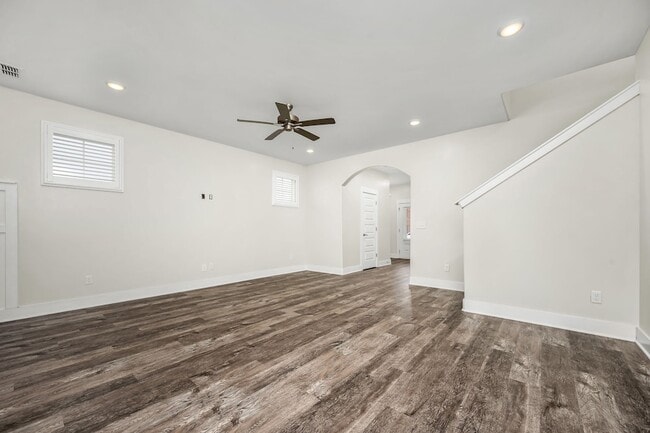 Building Photo - 2160 Welltown Ln