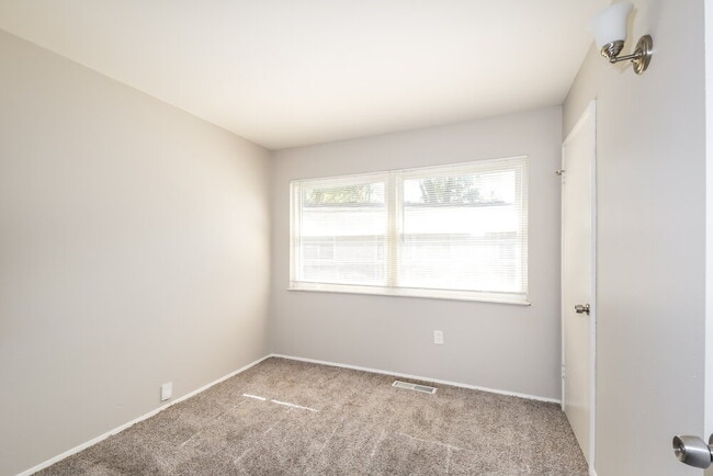 Building Photo - 3 Santa Anita Ct