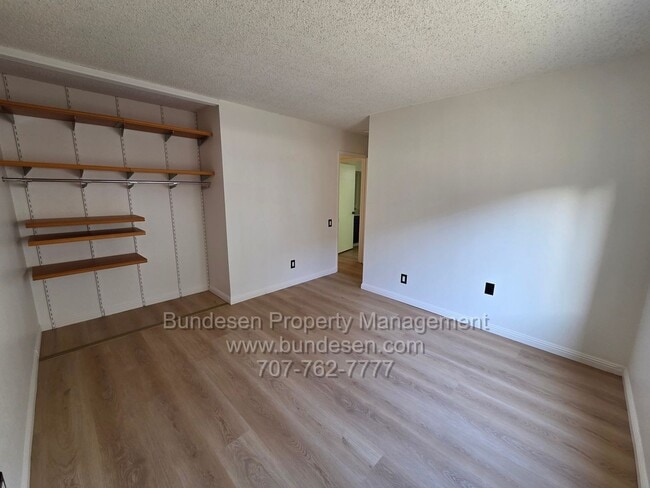 Building Photo - Charming updated 3-Bedroom, 2 bathroom Home with Expansive Outdoor Living in Rohnert Park
