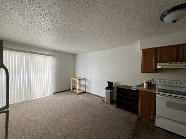 Living Room - 2601 Westwinds Dr