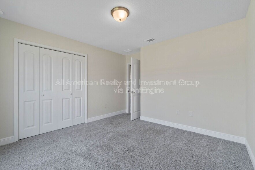 Building Photo - 6223 Redberry Dr