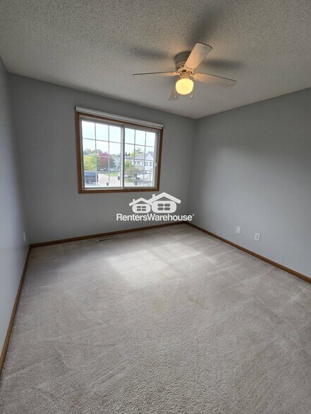 Building Photo - 1945 Mockingbird Ave