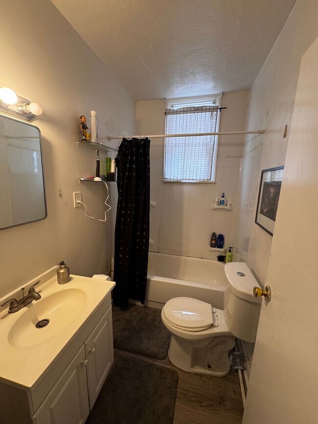 Building Photo - 4103 Allequippa St