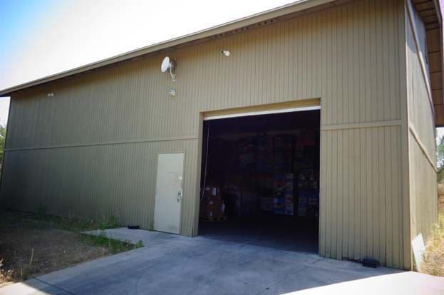 Building Photo - 28560 Lilac Rd