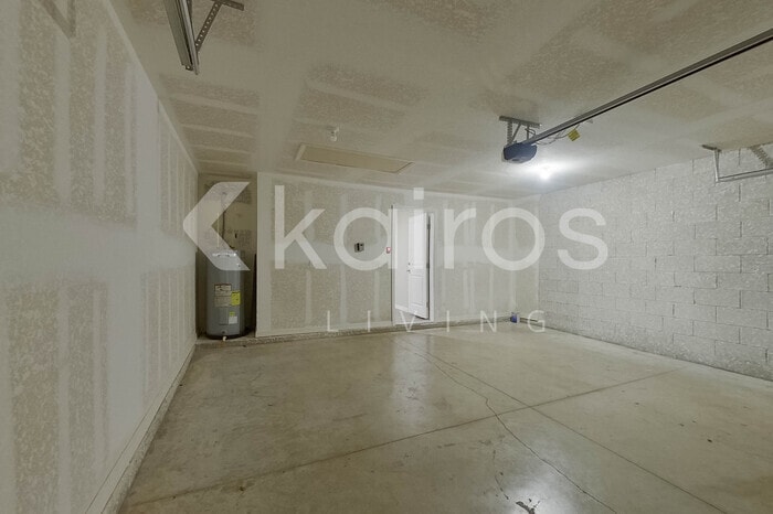 Building Photo - 9131 Aegean Cir