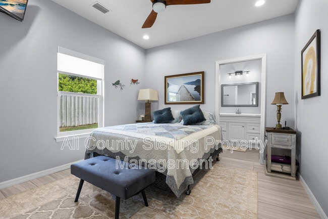 Building Photo - 4089 NW River Sebastian Ln