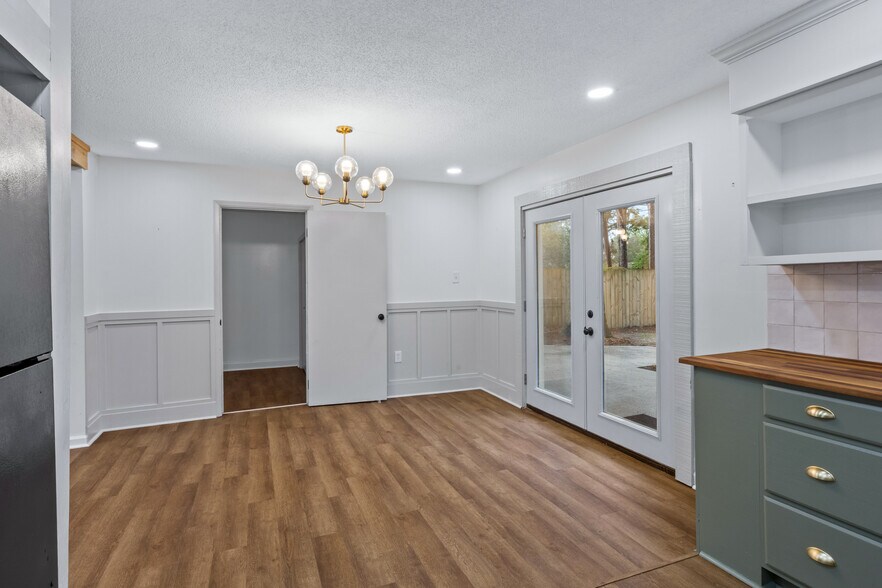 Building Photo - 115 Lucian Cir