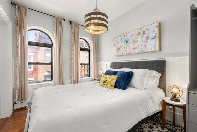 Building Photo - 165 Salem St