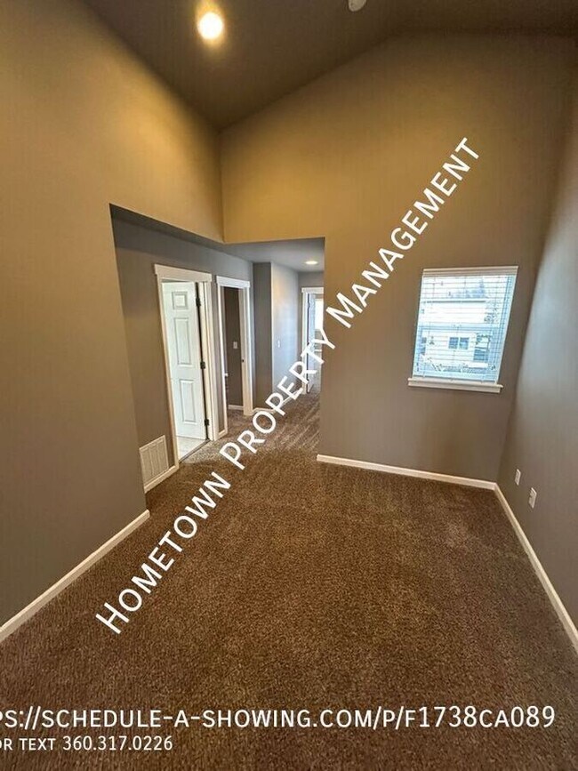 Building Photo - 7011 Prism St SE