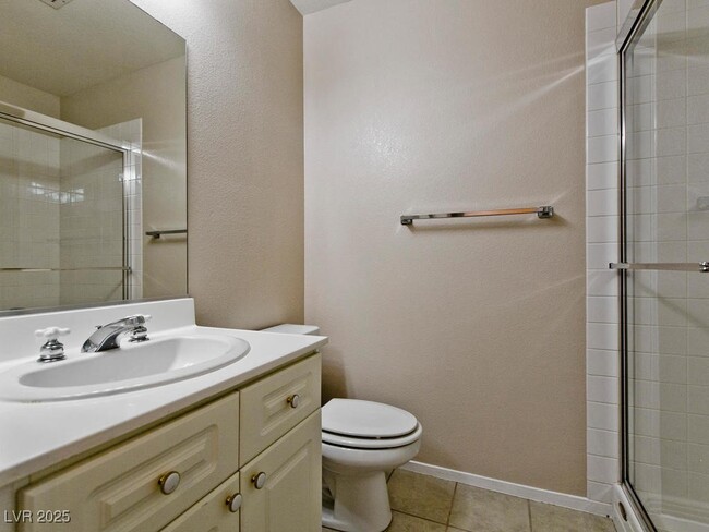 Building Photo - 2248 Midvale Terrace