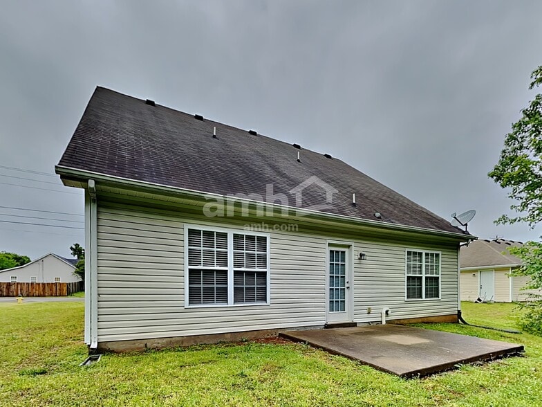 Building Photo - 5072 Morgan Taylor Dr