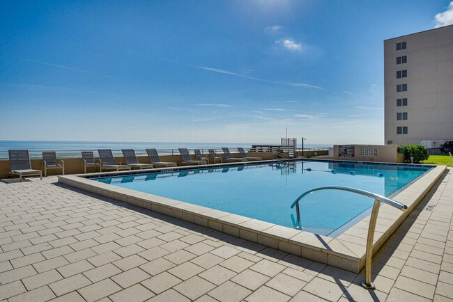 Building Photo - 4435 S Atlantic Ave