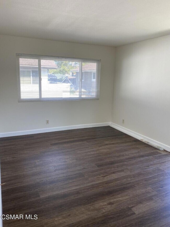 Building Photo - 224 Gazania Ct