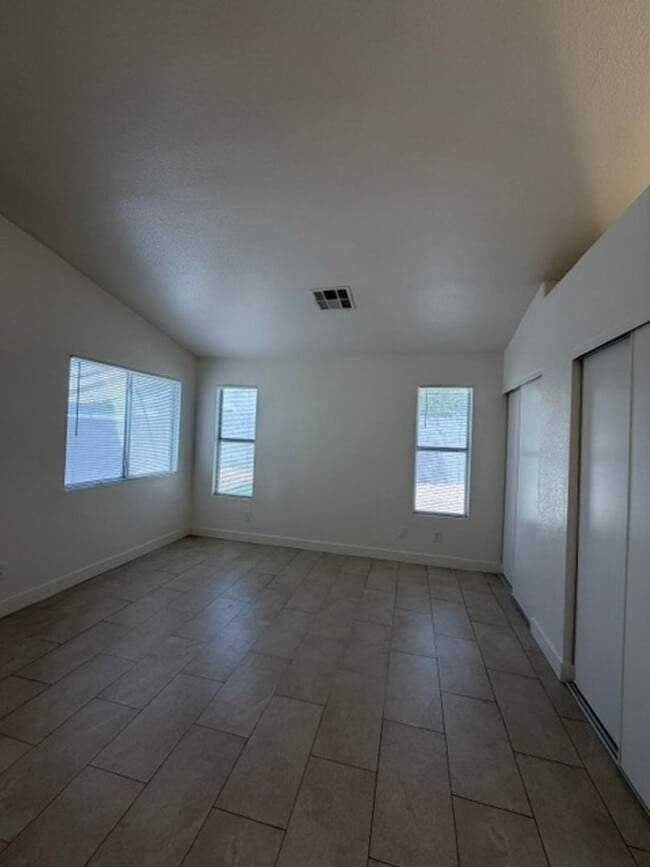 Building Photo - 3433 Golden Sage