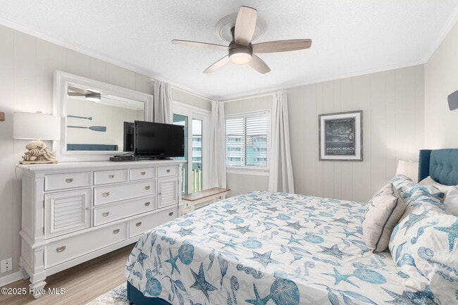Building Photo - 301 Commerce Way