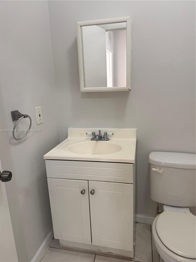 Building Photo - 576 NE 63rd St