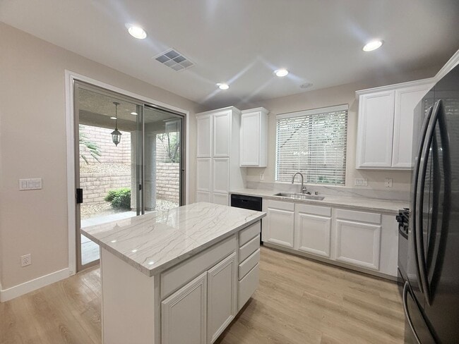 Building Photo - 11904 Amistoso Ln