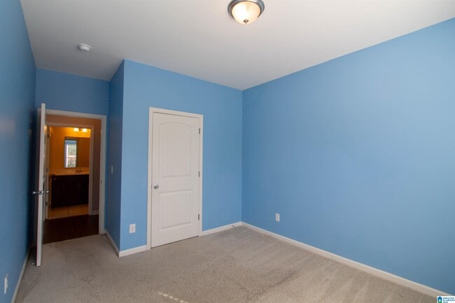 Building Photo - 1068 Aronimink Dr