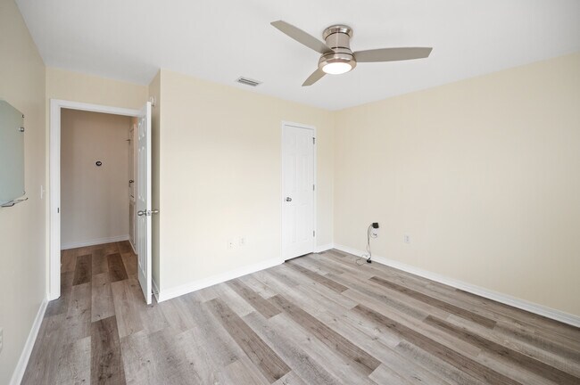 Building Photo - 25930 Overton Dr