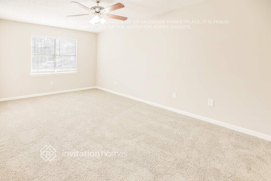 Building Photo - 260 Rosewood Dr