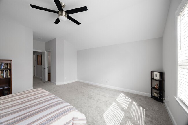 Building Photo - 4260 Longleaf Pl