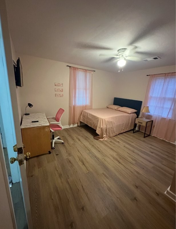 Building Photo - 788 Parsons St SW