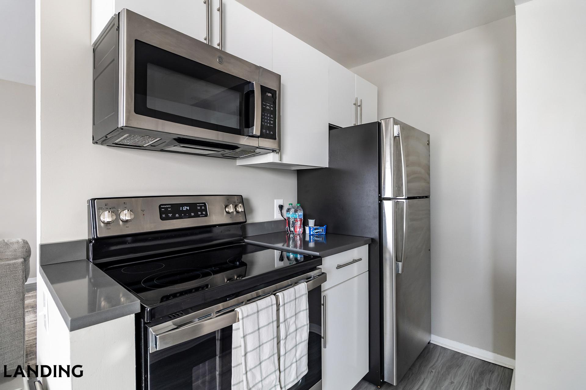 Building Photo - 265 College St