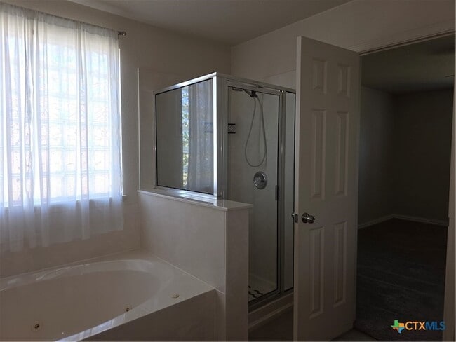 Building Photo - 3403 Bull Run Dr