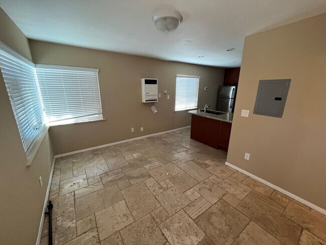 Building Photo - Gorgeous Unit in Imperial Beach!