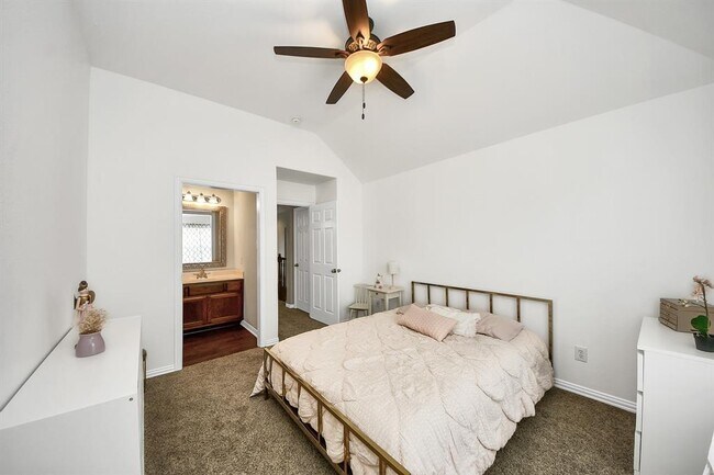 Building Photo - 26403 Bright Sky Ct
