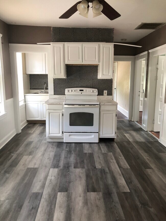 95 Robinson Ave 95 Robinson Ave Pawtucket RI 02861 Apartment Finder